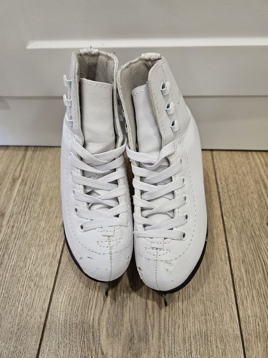 Продам коньки 29р