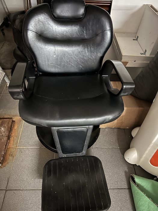 Кресла для парикмахера