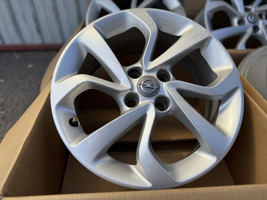 Jante aliaj originale OPEL CORSA - 4x100 R16