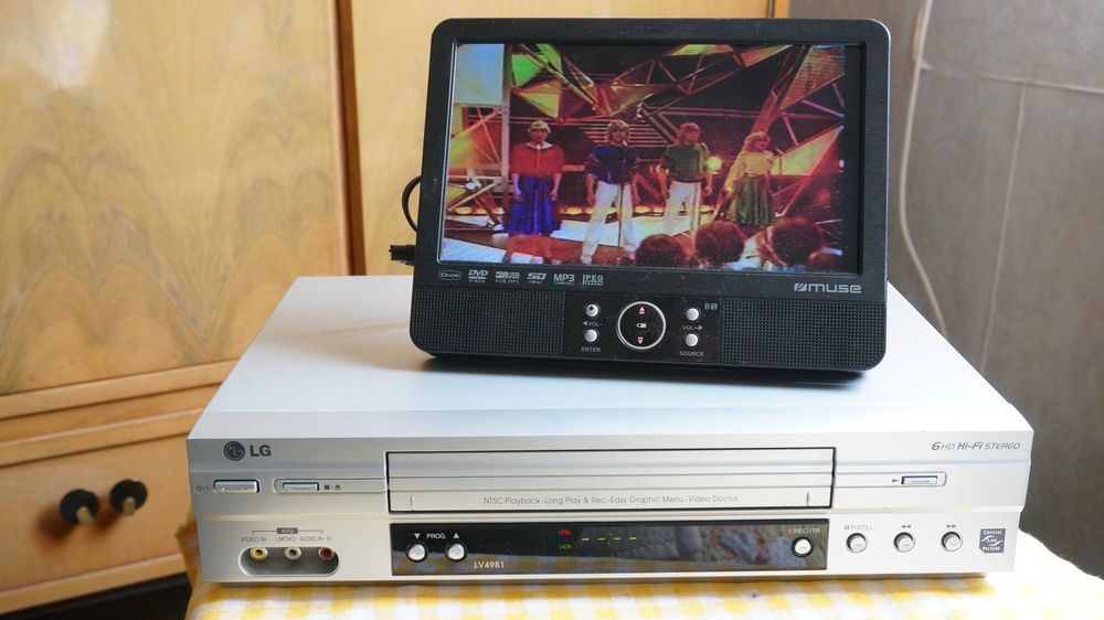 Video recorder VHS LG model LV4981 stereo Hi-Fi PAL/NTSC Cluj