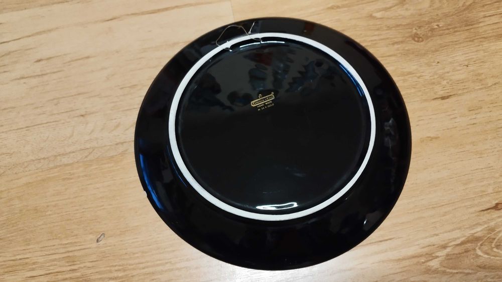 Красива порцеланова чиния от Солун,Гърция