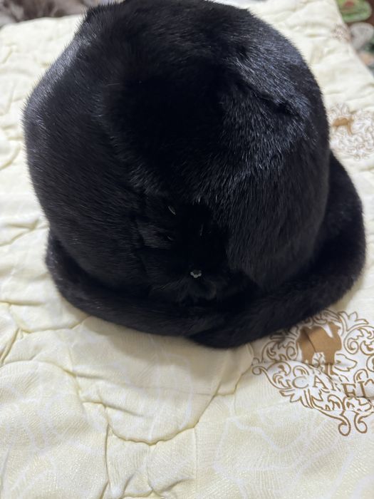 Шапки норковые красивые