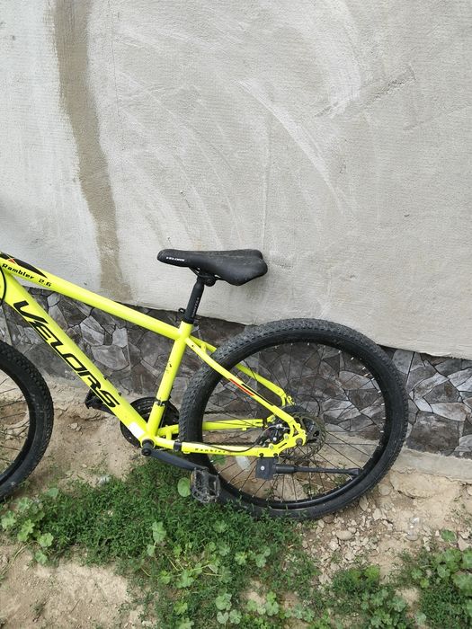 Vând bicicleta 400 lei