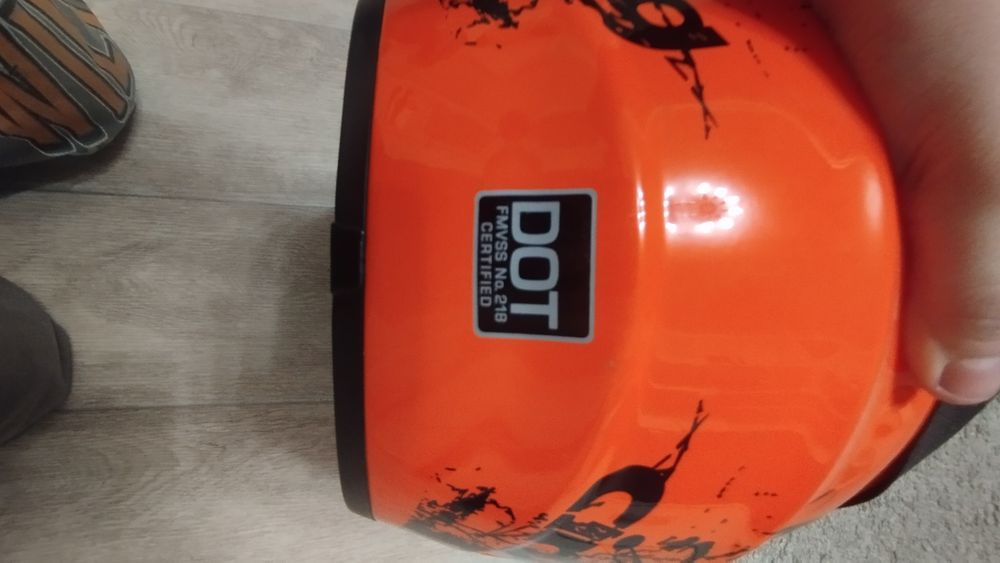 Продам шлем хороший