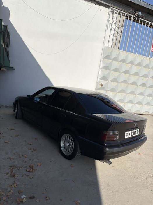 Bmw E36  320 Kabanchik Sotiladi (srochna)