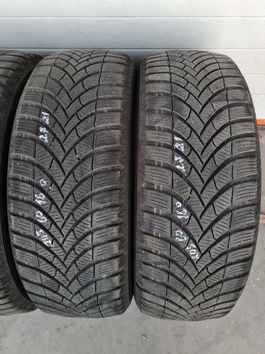 Зимни гуми 4 броя SEMPERIT SpeedGrip5 205 60 R16 дот 2721