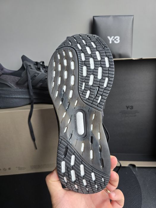 Adidas Ultraboost 5 Y3 40, 42 si 45 noi!