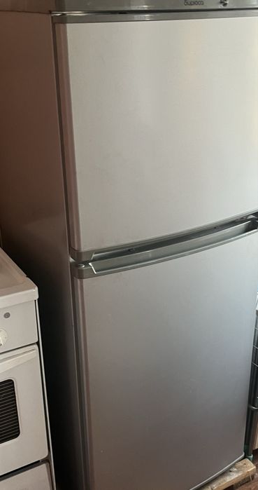 Холодильник Бирюса