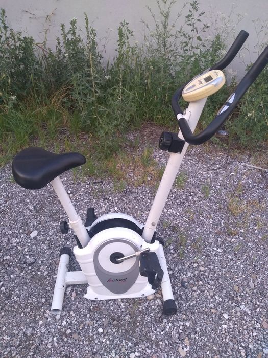 Велоергометър ,Aktuell,, за ремонт / части .