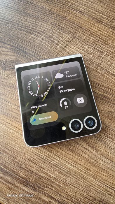 Samsung Flip 6 - 256GB 12RAM