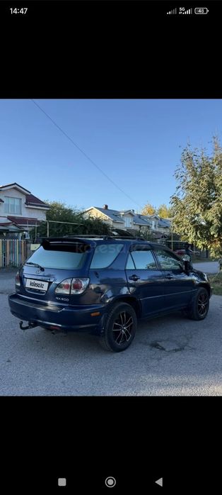 На продаже кроссовер