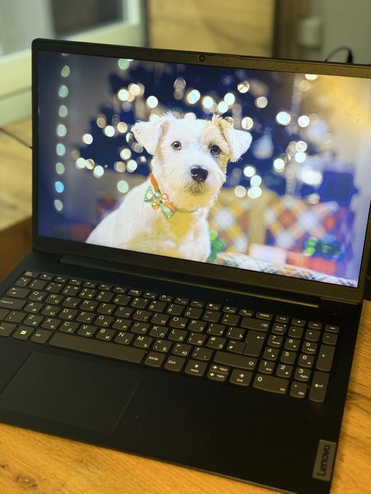 Ноутбук lenovo.