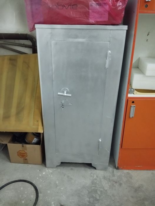 Продам сейф 3мм по стандарту