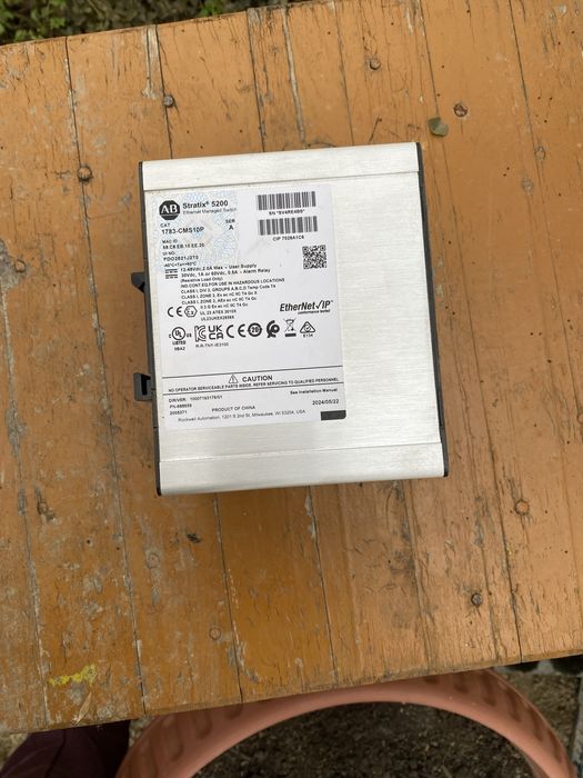 Vand , Allen Bradley Stratix 5200 model 1783-CMS10P,
