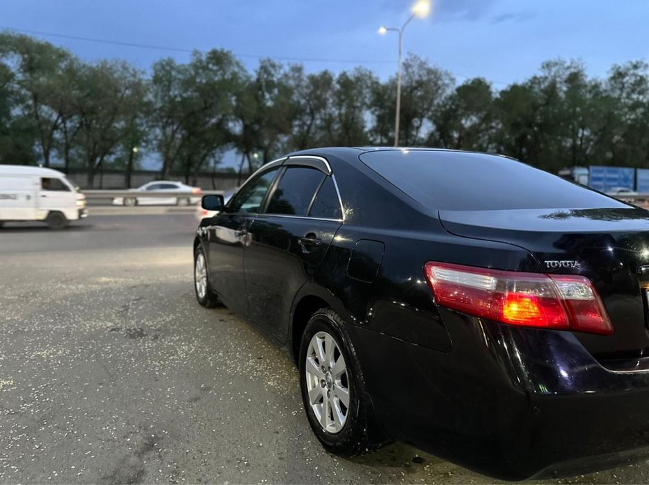 Продам toyota camry