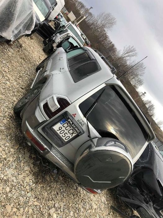 dezmembrez mitshubishi pajero 3.2did an 2003 2004