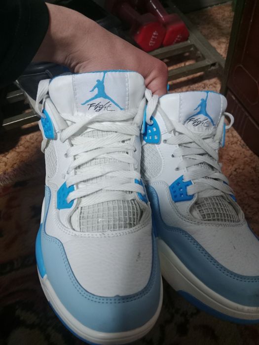 Кроссовки Jordan 4 новый