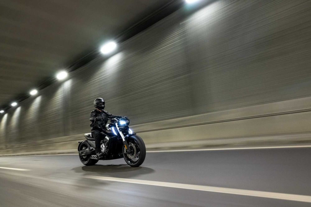 Benda LFC 700 , noua, posibilitate rate - MYMOTO BACAU