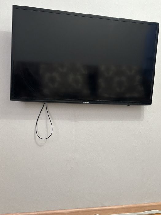 Телевизор на запчасти