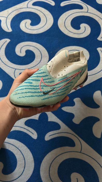 Бутсы phantom nike