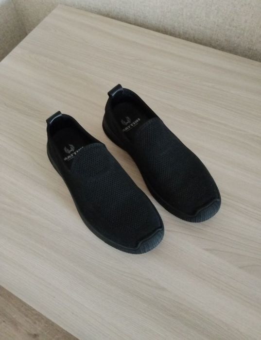 Продам мокасины мужские