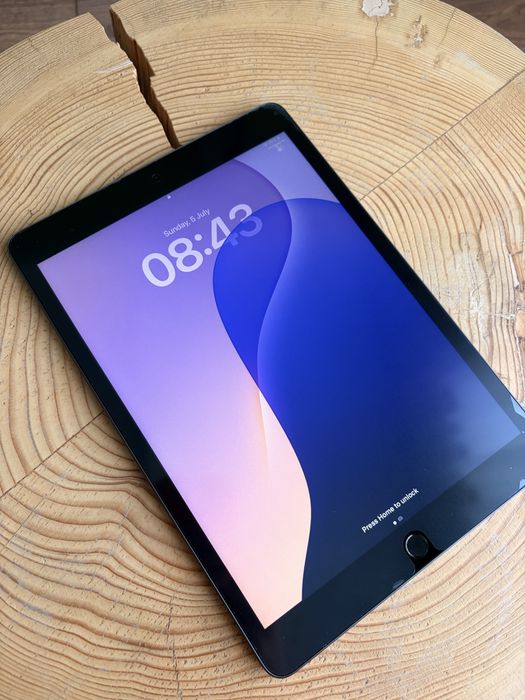 iPad 10.2 generatia a 7-a, WiFi, 32GB + accesorii
