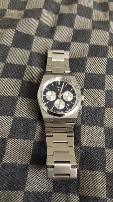 Продам часы Tissot