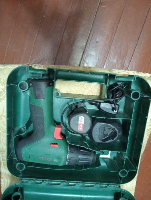 Продам шуруповёрт bosch original