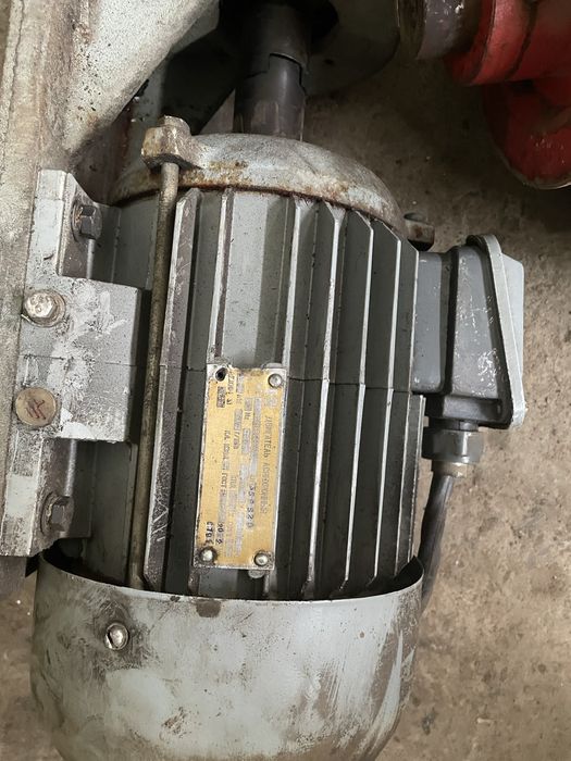 Реактивный двигатель и эл двигатели