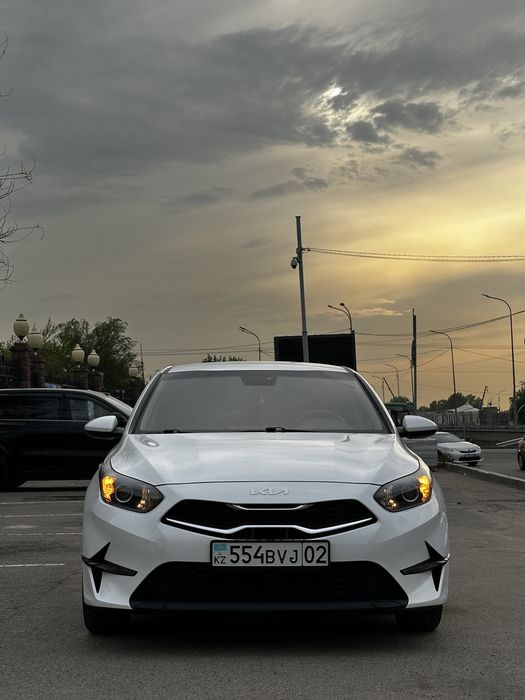 Kia Cee’d 2022 срочно