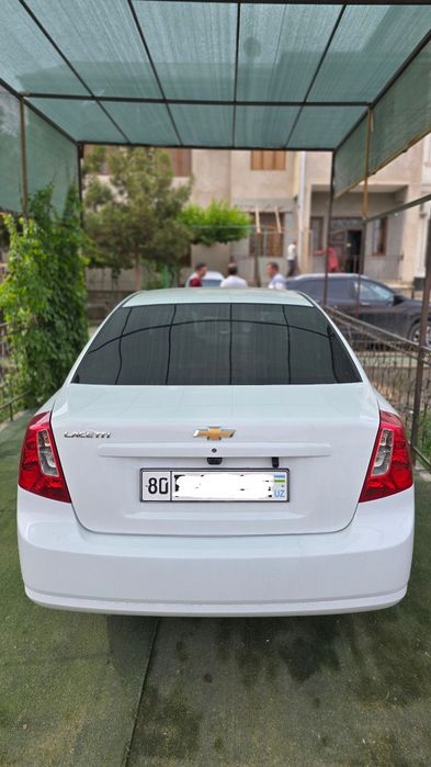 Продам Chevrolet Gentra (Белый)