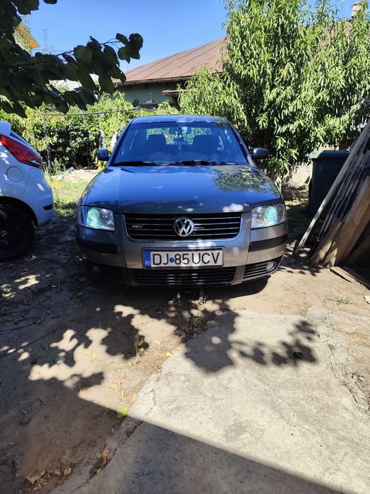 VOLKSWAGEN Passat 2002 — imagine 1
