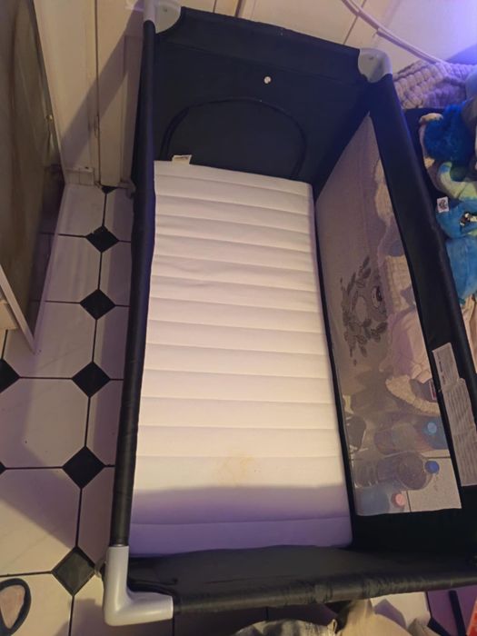 Vând pătut pentru copii in stare buna