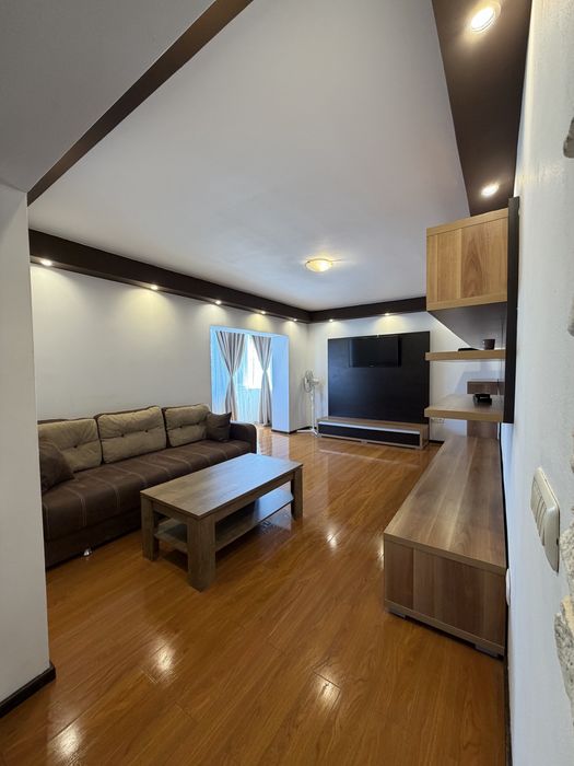 De închiriat apartament