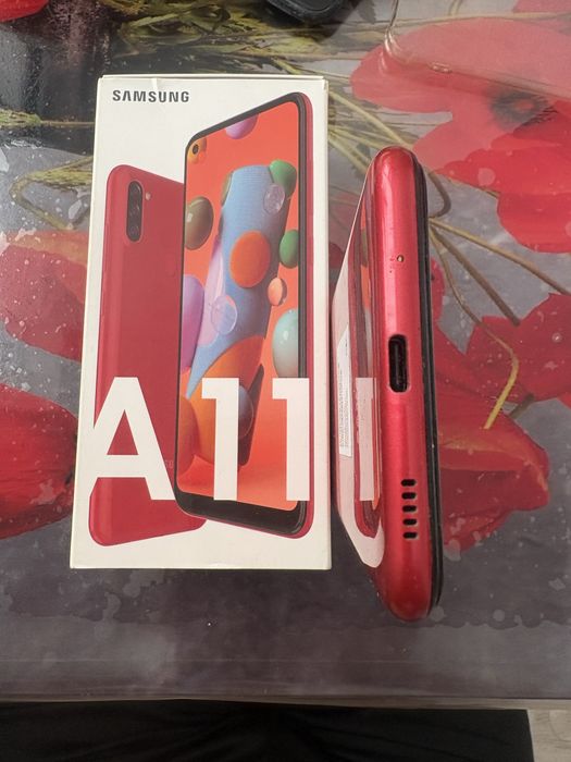 Samsung A11 смартфон
