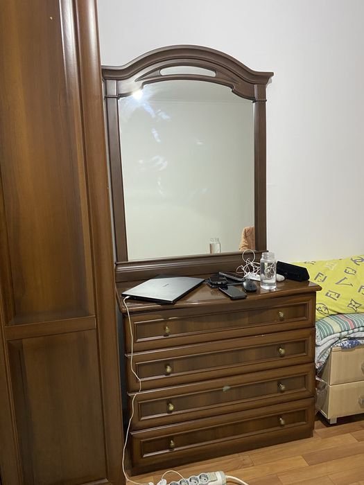 Продам спальный гарнитур ТОРГ ЕСТЬ