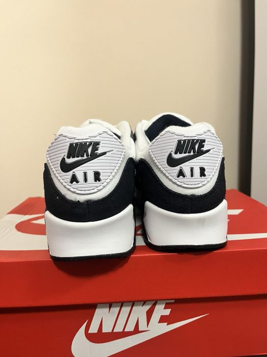 Оригинални маратонки Nike air max 90 - чисто нови, номер 42,5