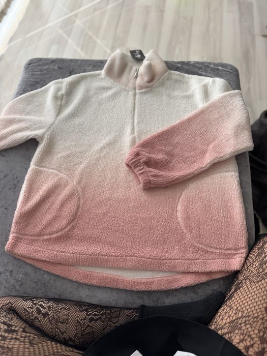 Суитшърт розов с бяло