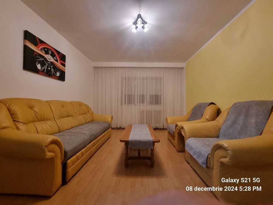 Apartament 2 camere decomandat zona Nicolina II