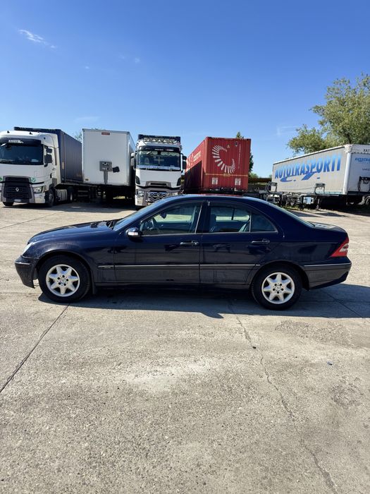 MERCEDES-BENZ C-Class 0 — imagine 2