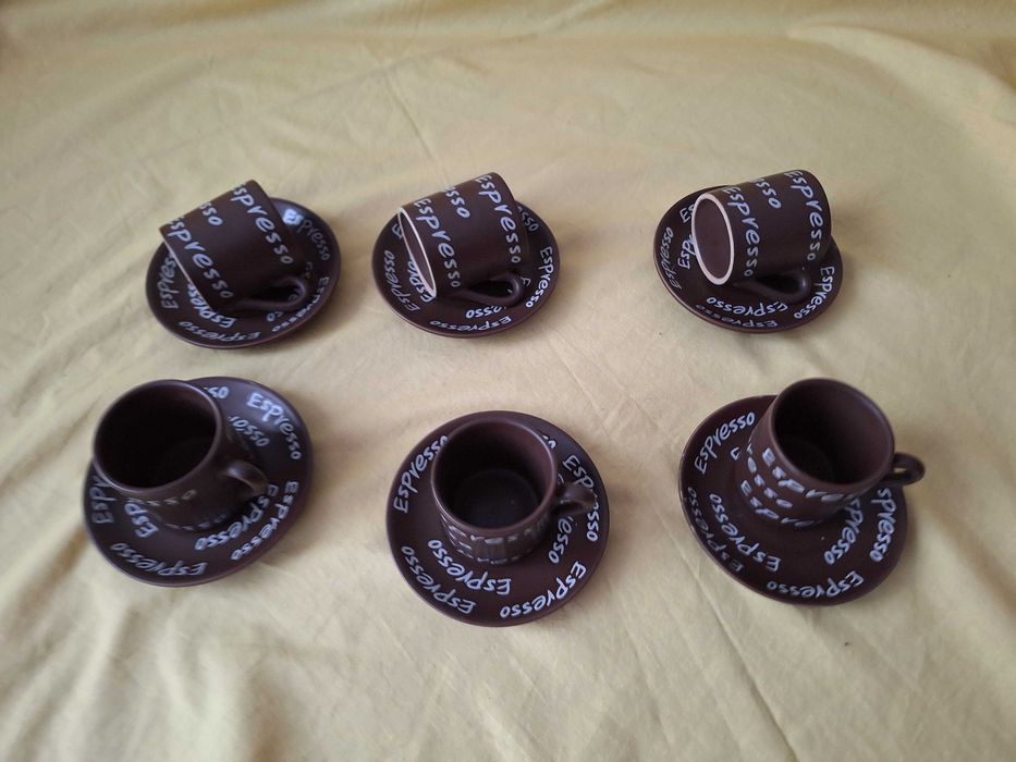 Set cescute cu farfurioare pt servit espresso / cafea