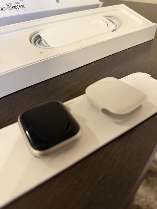 Продам apple watch 8 41mm