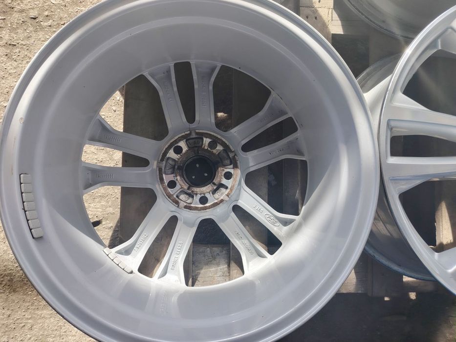 Топ състояние 18-5х108 ЕТ52.5 7.5j Ford Kuga MK3