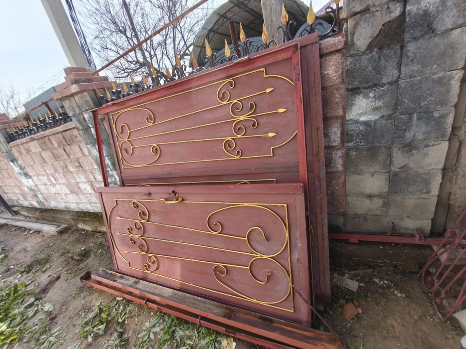 Ворота бу в хорошем состоянии.