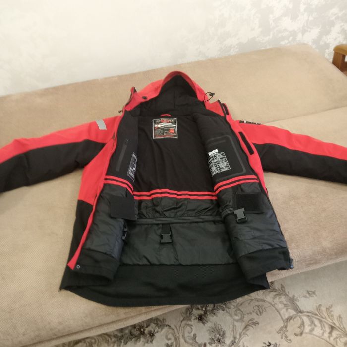 Продам костюм Alaskan