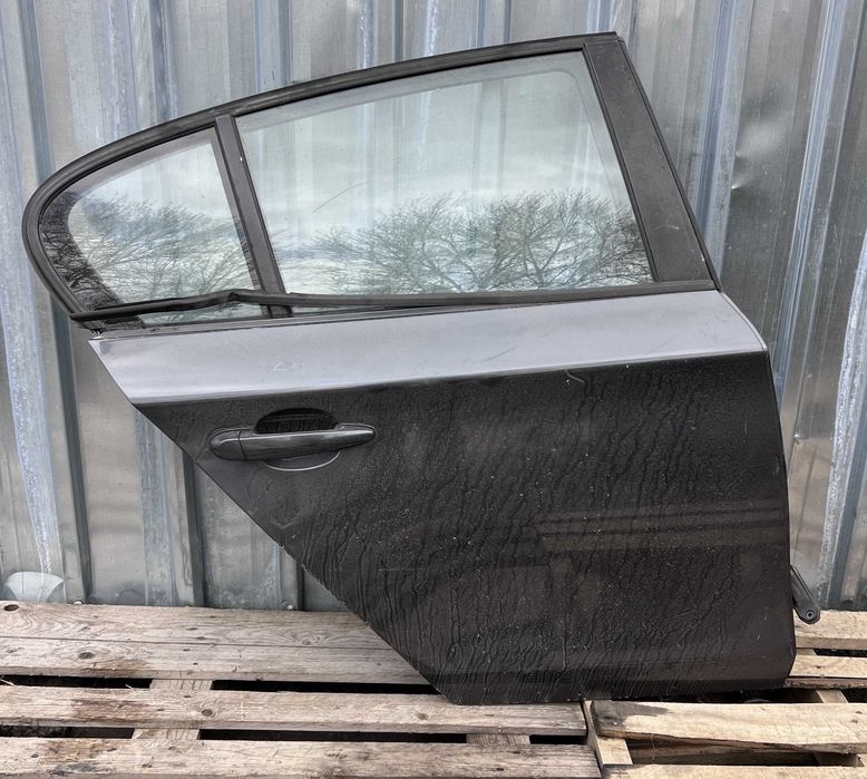 Задна врата за BMW E87 / БМВ Е87 2005г