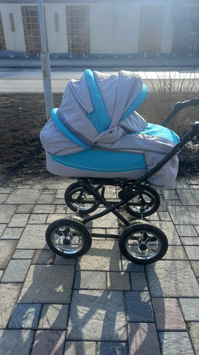 Продам коляску caretto