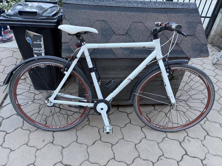 Bicicleta de vanzare