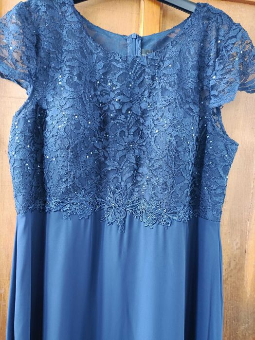 Нова рокля неизползвана