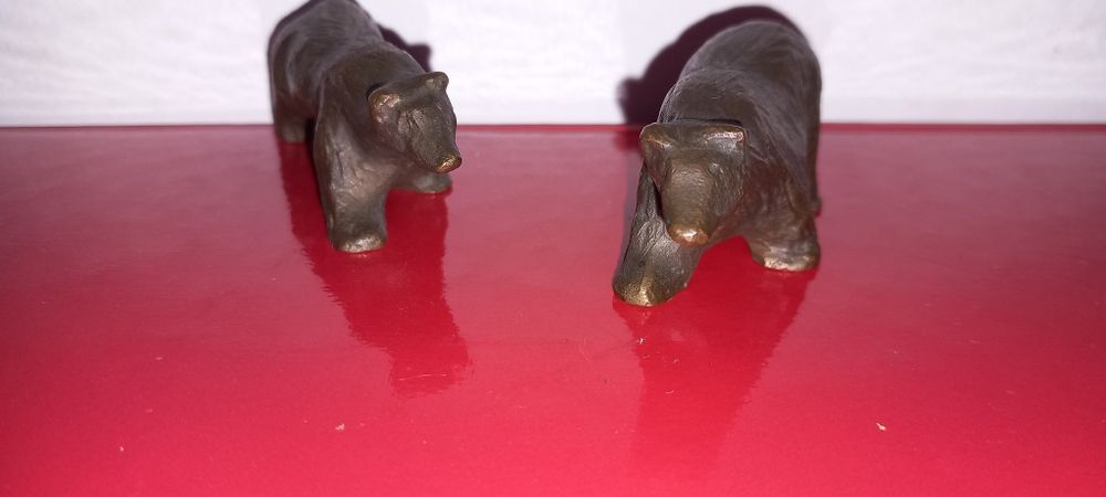 Figurine vechi din bronz